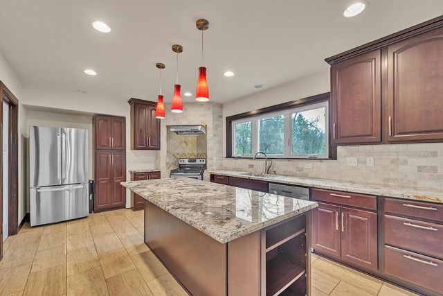 8408 N Lake DRIVE, Fox Point, WI 53217