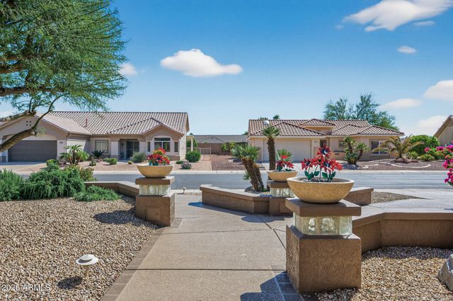 21837 N MONTEGO Drive, Sun City West, AZ 85375