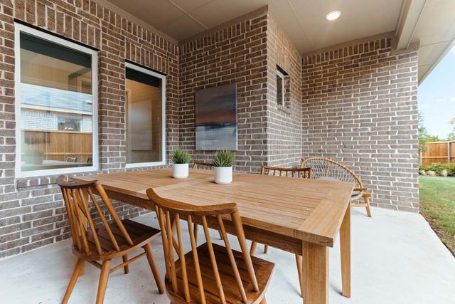 2208 Walden Pond Boulevard, Forney, TX 75126