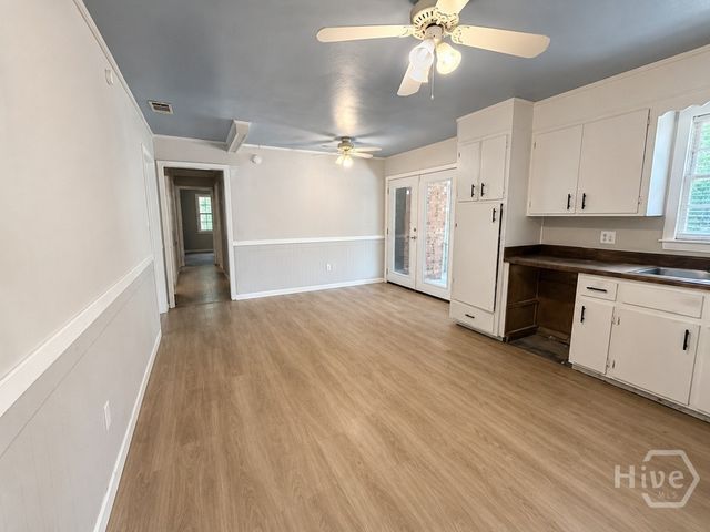 508 Red Oak Drive, Savannah, GA 31419