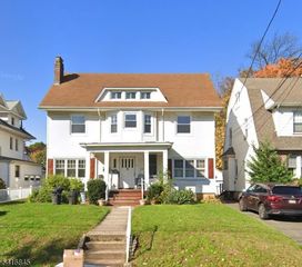 60 Hillside Rd, Elizabeth City, NJ 07208