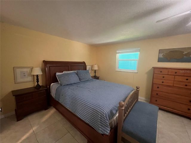650 HARTFORD DRIVE NW, Port Charlotte, FL 33952