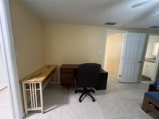 650 HARTFORD DRIVE NW, Port Charlotte, FL 33952