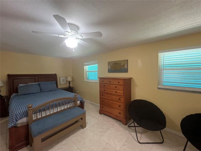 650 HARTFORD DRIVE NW, Port Charlotte, FL 33952