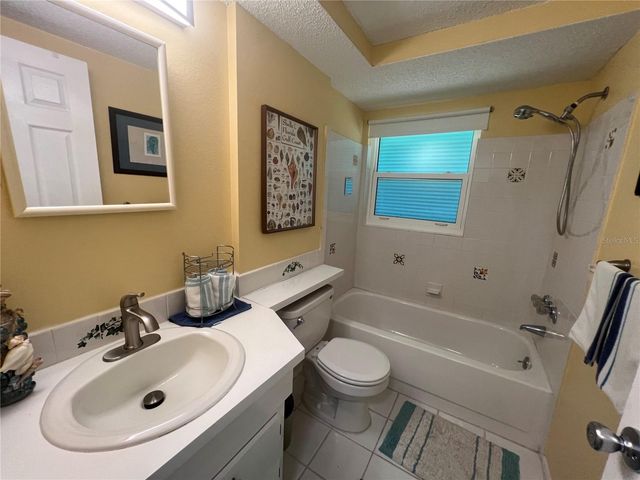 650 HARTFORD DRIVE NW, Port Charlotte, FL 33952