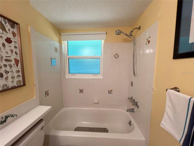 650 HARTFORD DRIVE NW, Port Charlotte, FL 33952
