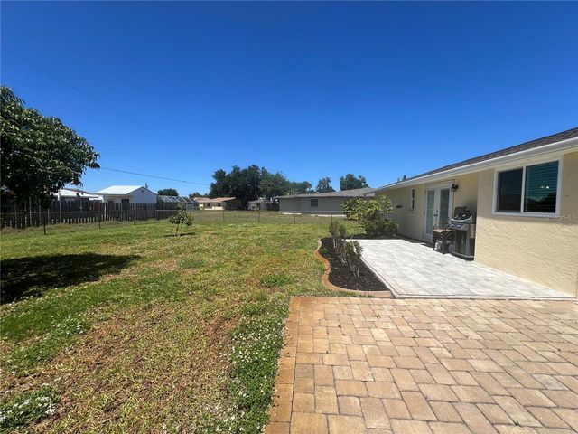 650 HARTFORD DRIVE NW, Port Charlotte, FL 33952