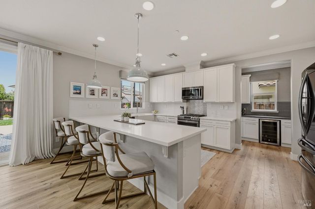 124 Shubin Way, Vacaville, CA 95687