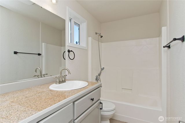 5910 E J Street, Tacoma, WA 98404