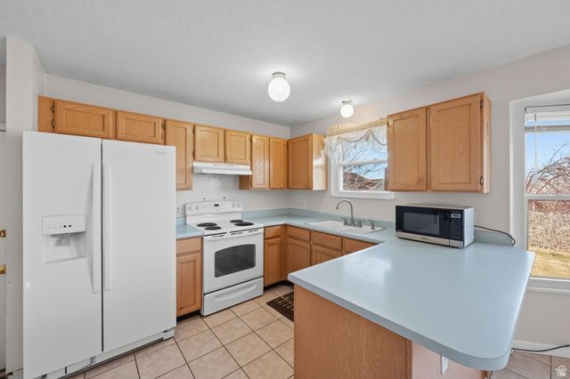 5938 W CAPE COD DR, West Valley City, UT 84128