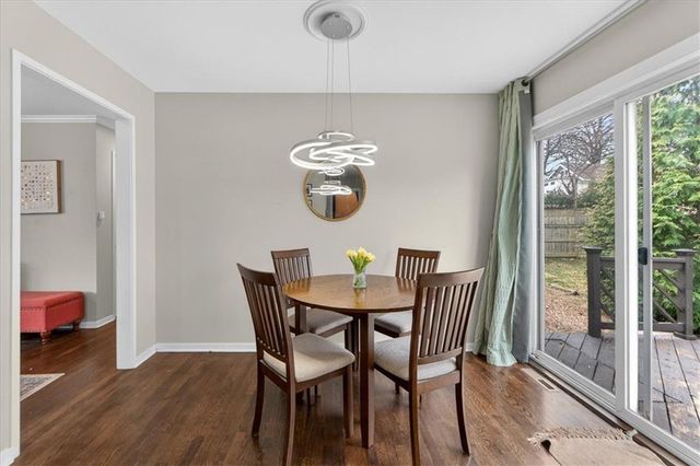 7030 Barkley Street, Overland Park, KS 66204