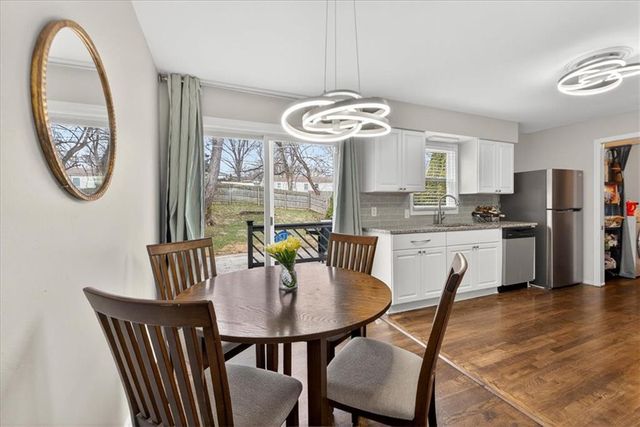 7030 Barkley Street, Overland Park, KS 66204