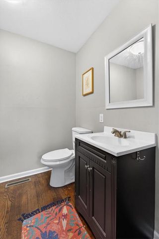 7030 Barkley Street, Overland Park, KS 66204