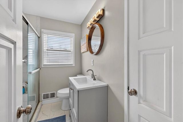 7030 Barkley Street, Overland Park, KS 66204