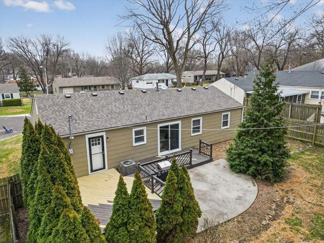 7030 Barkley Street, Overland Park, KS 66204