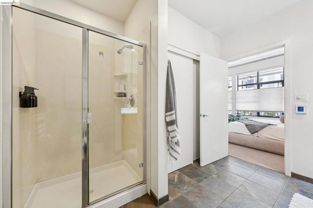 288 3rd St 104, Oakland, CA 94607