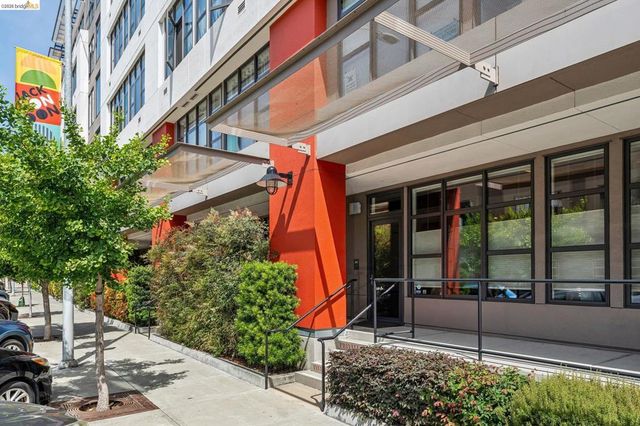 288 3rd St 104, Oakland, CA 94607