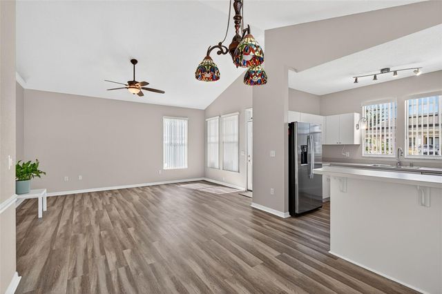 6212 ABBOTT STATION DRIVE, Zephyrhills, FL 33542