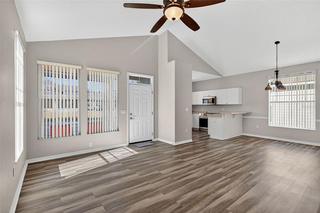 6212 ABBOTT STATION DRIVE, Zephyrhills, FL 33542