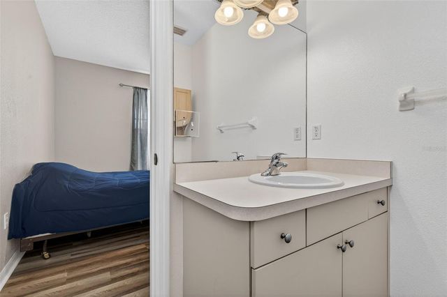 6212 ABBOTT STATION DRIVE, Zephyrhills, FL 33542