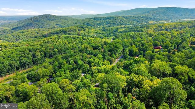 92 HIGH KNOB RD, Front Royal, VA 22630