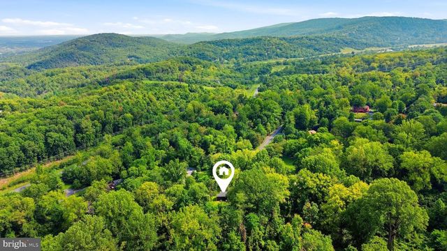 92 HIGH KNOB RD, Front Royal, VA 22630