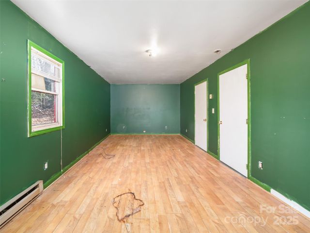 74 George Street, Spruce Pine, NC 28777