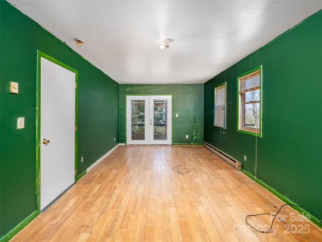 74 George Street, Spruce Pine, NC 28777