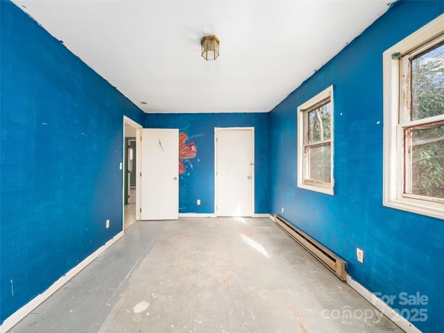 74 George Street, Spruce Pine, NC 28777