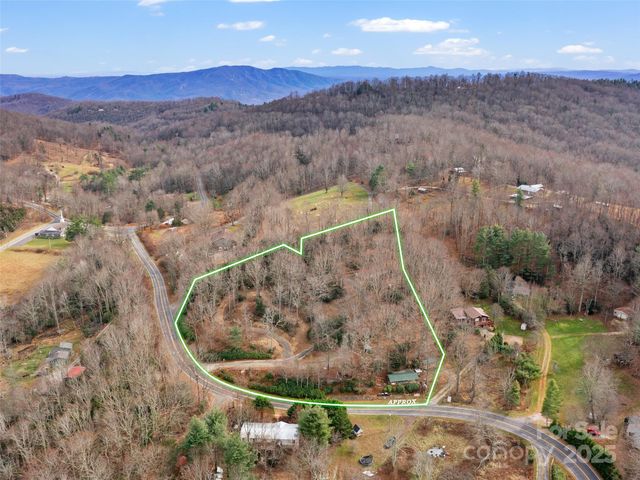 74 George Street, Spruce Pine, NC 28777