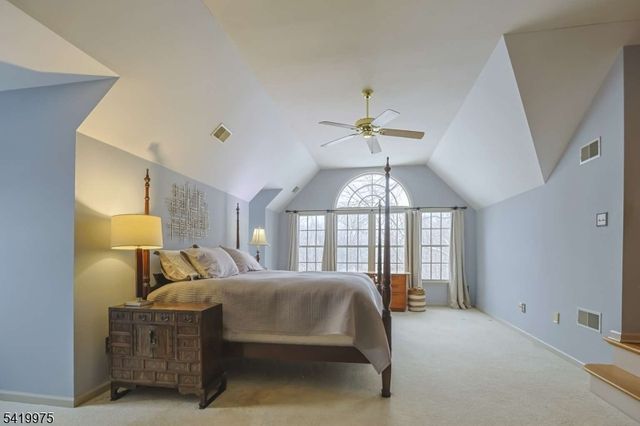 15 Ramsey Rd, Clinton Twp., NJ 08833