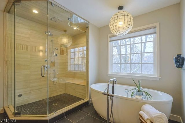 15 Ramsey Rd, Clinton Twp., NJ 08833