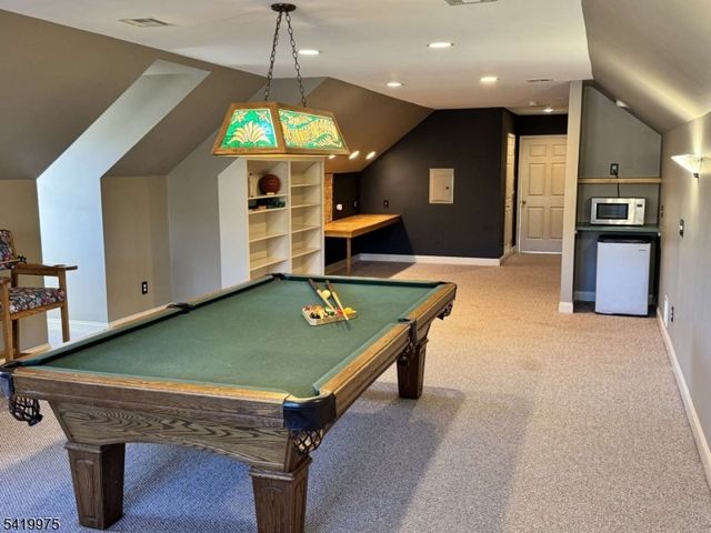 15 Ramsey Rd, Clinton Twp., NJ 08833