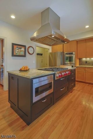 15 Ramsey Rd, Clinton Twp., NJ 08833