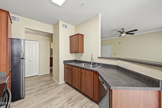 1941 S PIERPONT Drive 1082, Mesa, AZ 85206