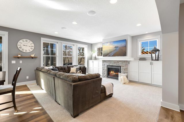 8055 Covered Bridge Road, Prior Lake, MN 55372