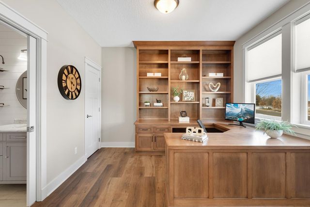 8055 Covered Bridge Road, Prior Lake, MN 55372