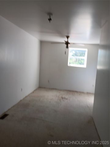 11377 E 590 Road, Locust Grove, OK 74352