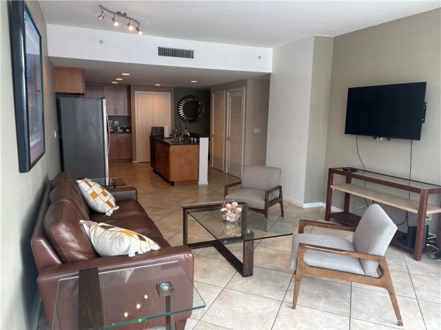 400 W Ocean Boulevard 604, Long Beach, CA 90802