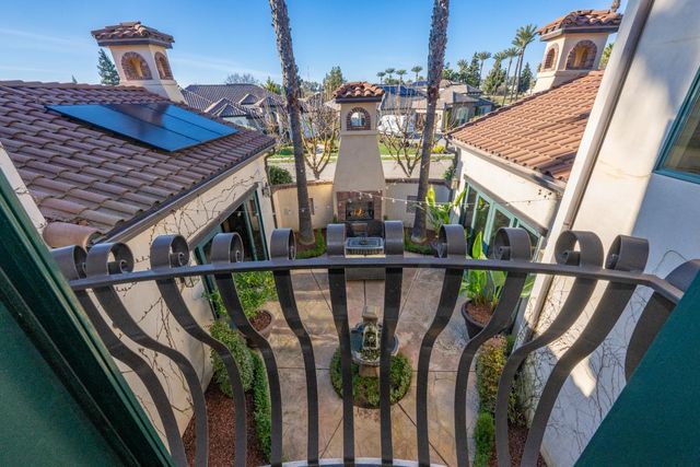 1639 E Clubhouse Drive, Fresno, CA 93730