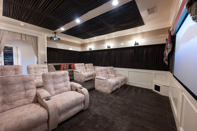 1639 E Clubhouse Drive, Fresno, CA 93730