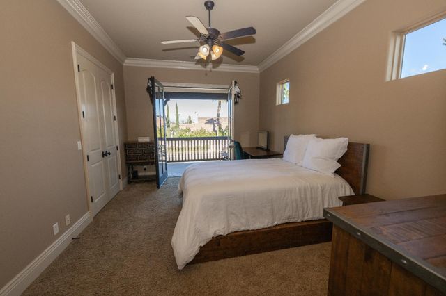 1639 E Clubhouse Drive, Fresno, CA 93730