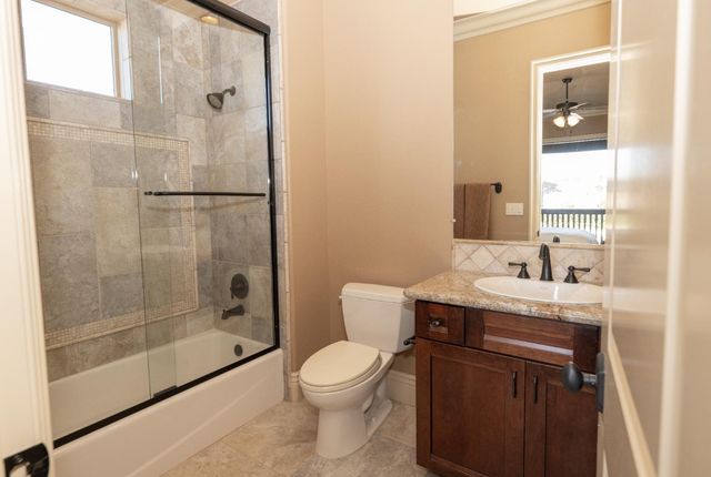 1639 E Clubhouse Drive, Fresno, CA 93730