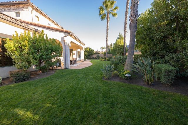 1639 E Clubhouse Drive, Fresno, CA 93730