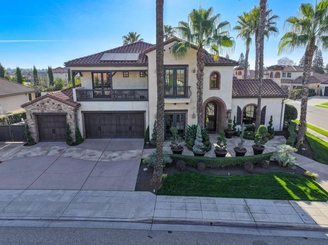 1639 E Clubhouse Drive, Fresno, CA 93730