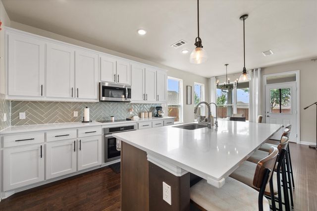 1536 Sidewinder Trail, Weatherford, TX 76087