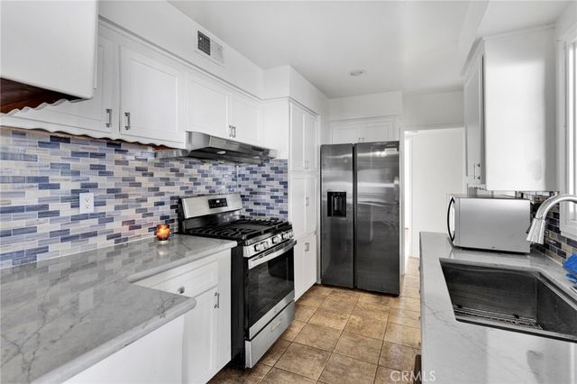 5728 Newbury Avenue, San Bernardino, CA 92404