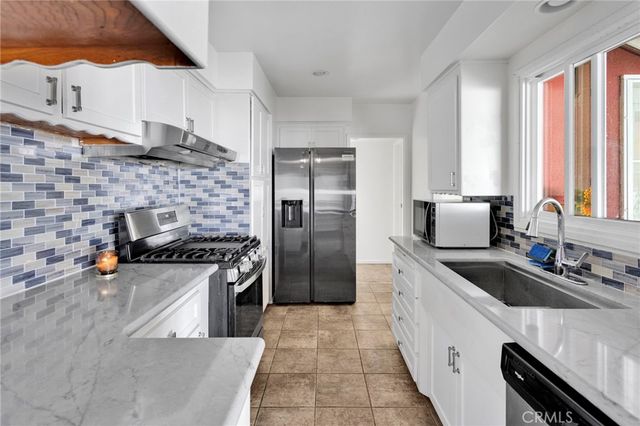 5728 Newbury Avenue, San Bernardino, CA 92404