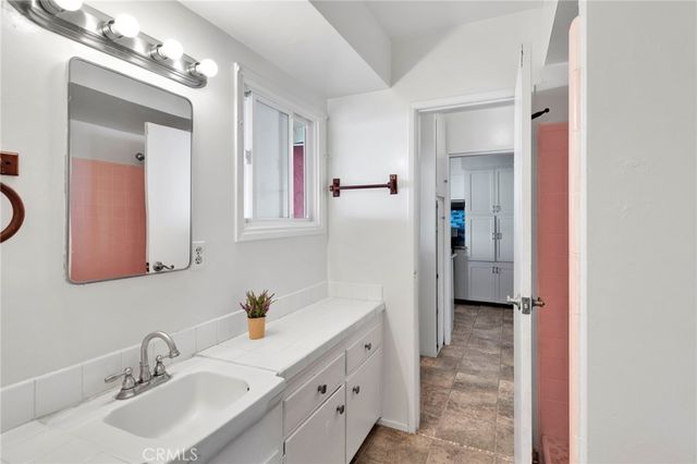 5728 Newbury Avenue, San Bernardino, CA 92404