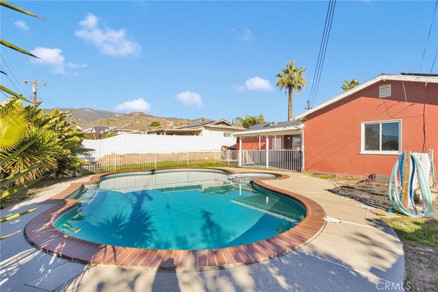 5728 Newbury Avenue, San Bernardino, CA 92404
